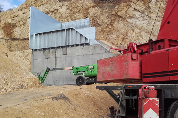 Indústria cimento e calcário, fabrico e instalação tremonha de pedra